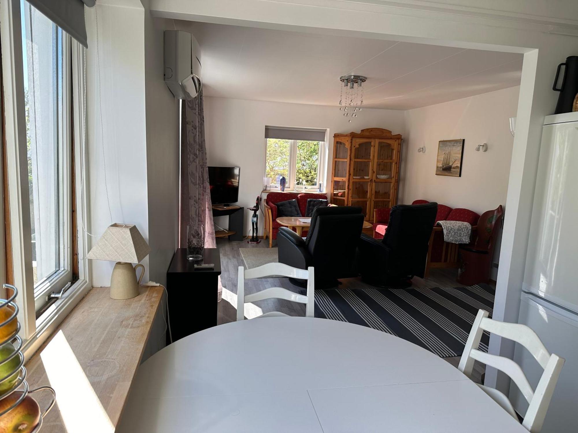 Mandal Apartment Mit Moeglichkeit Ein Boot Zu Benutzen Und Angeln Экстерьер фото